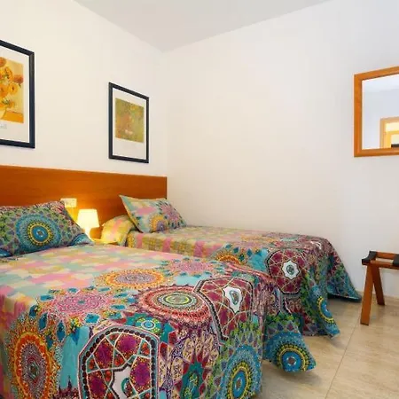 Villa In Playa Blanca Sleeps 4 With Pool And Wifi